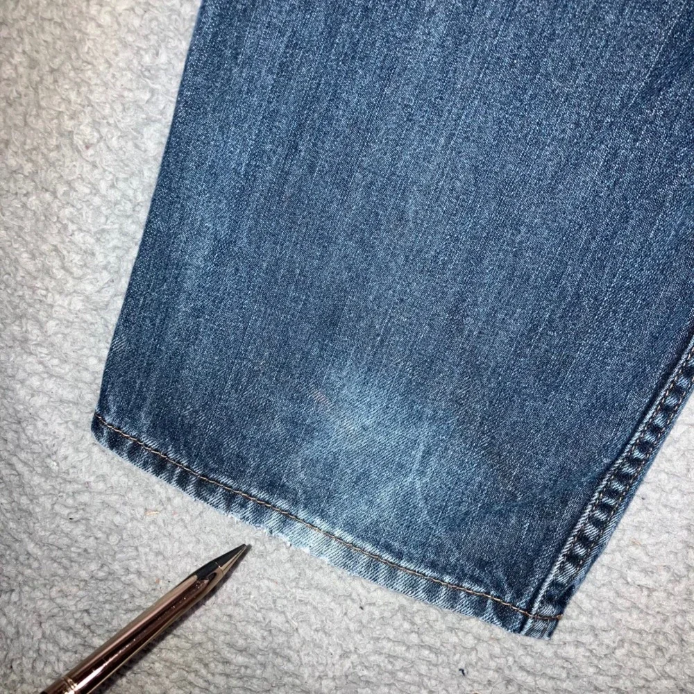 Levis 505 Straight Fit Jeans Mens 38x32 Blue Streetwear Classic Medium Wash